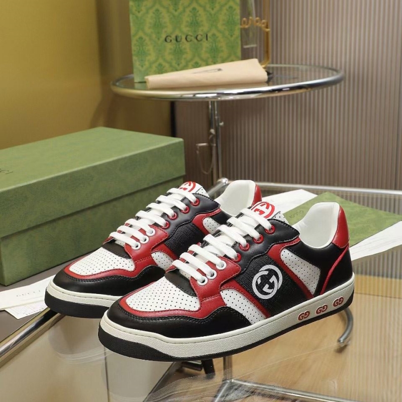 G*u*i casual shoes